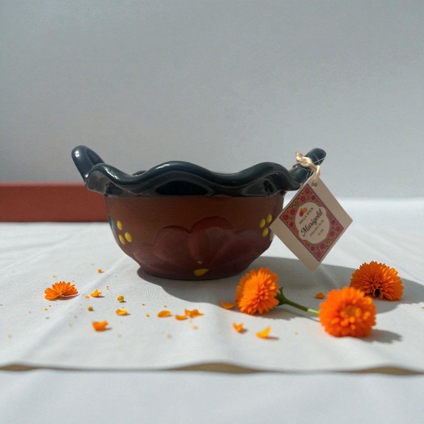 🌼 Cempasúchil Glow – 15oz Soy CandleMillswicksoycandlesMills Wicklatinaowned🌼 Cempasúchil Glow – 15oz Soy Candlescentedsoycandles